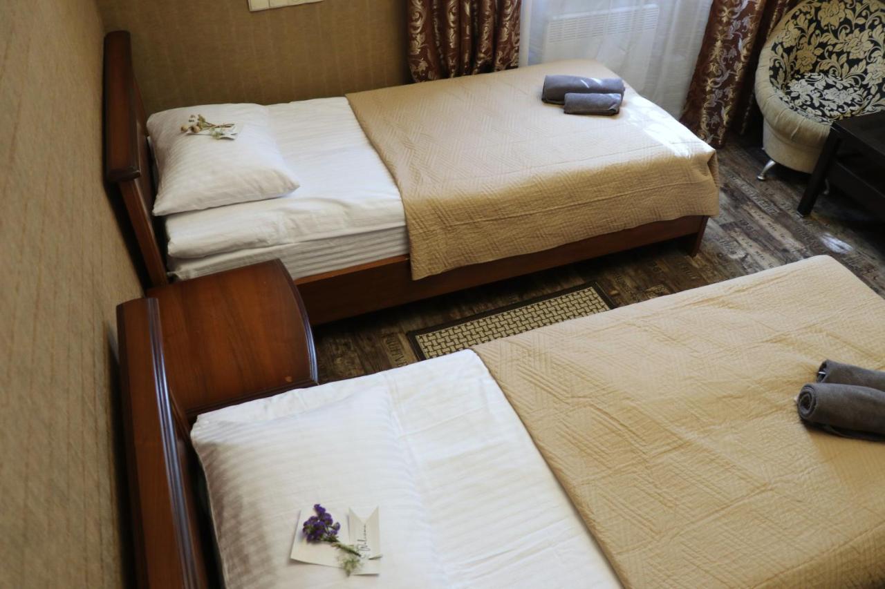 Bogdanov Yar Hotel Kiev Exteriör bild